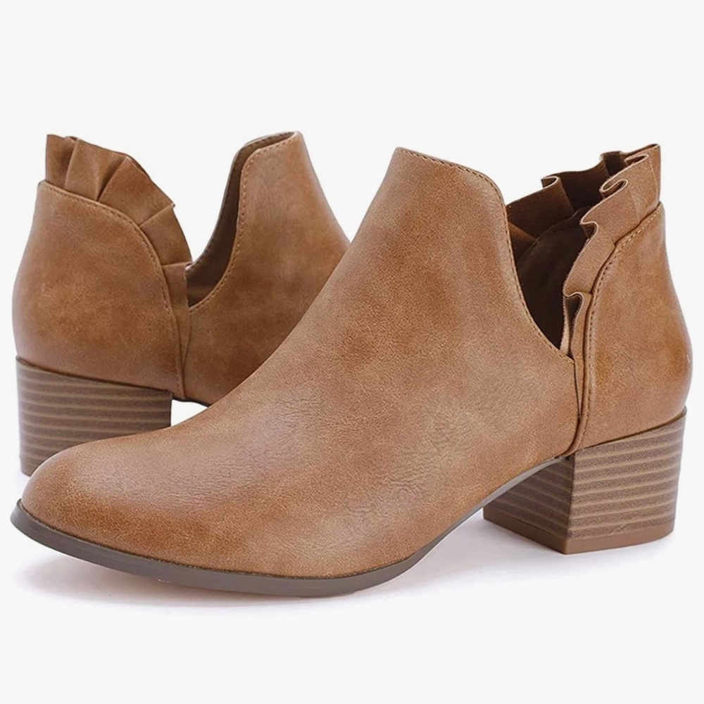 Cutout Booties brown size 10